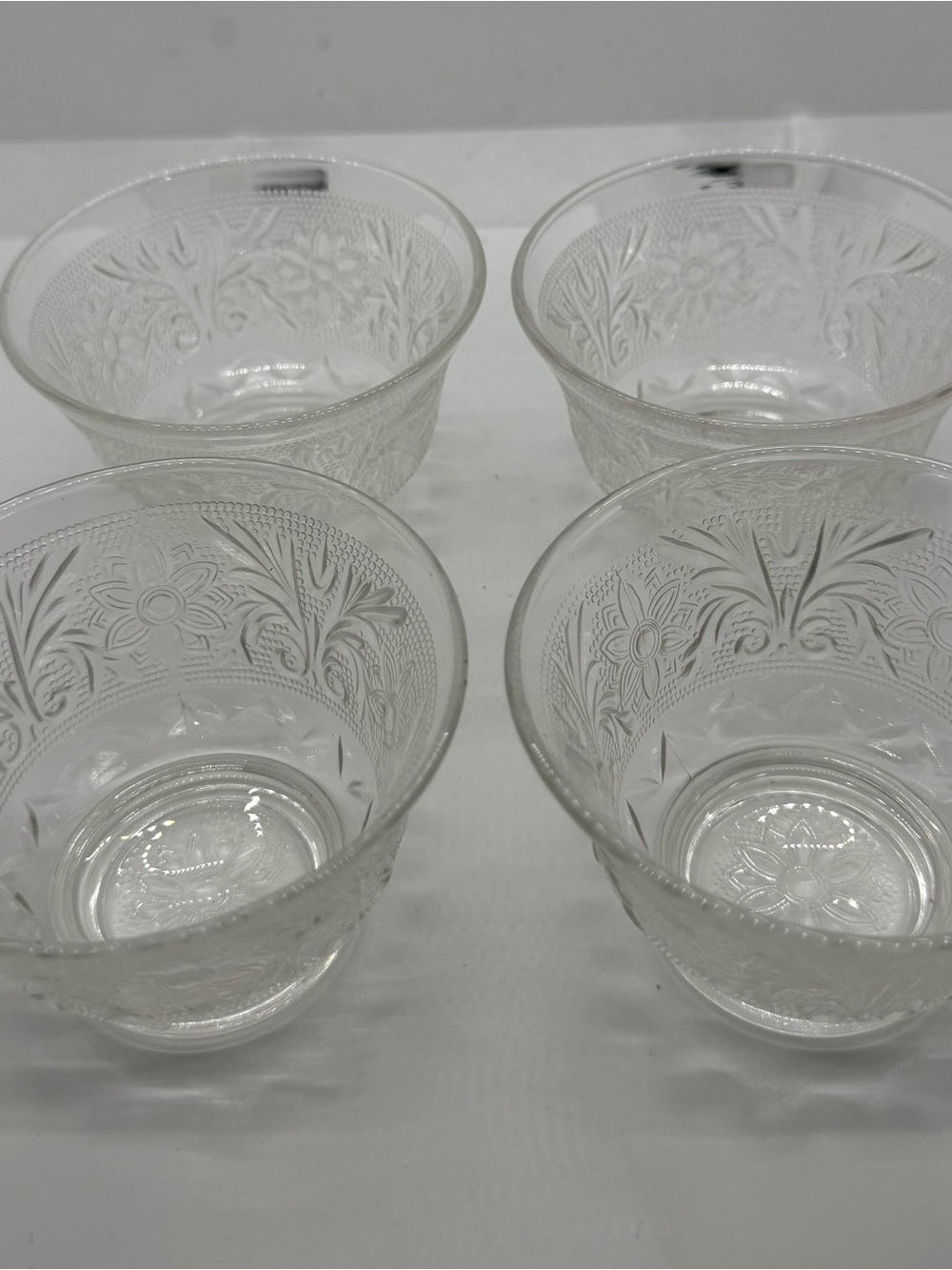 Lot of 4 Vintage Clear Floral Pressed Glass Dessert Berry Bowls Custard Fruit